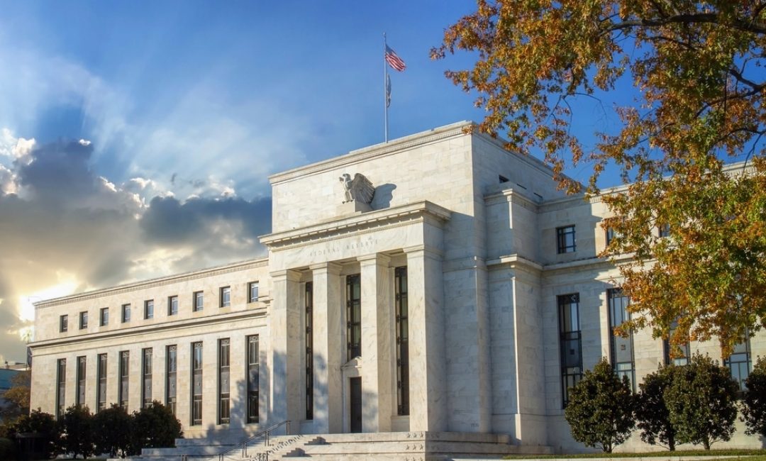 Federal,Reserve,Building,At,Washington,D.c.,On,A,Sunny,Day.